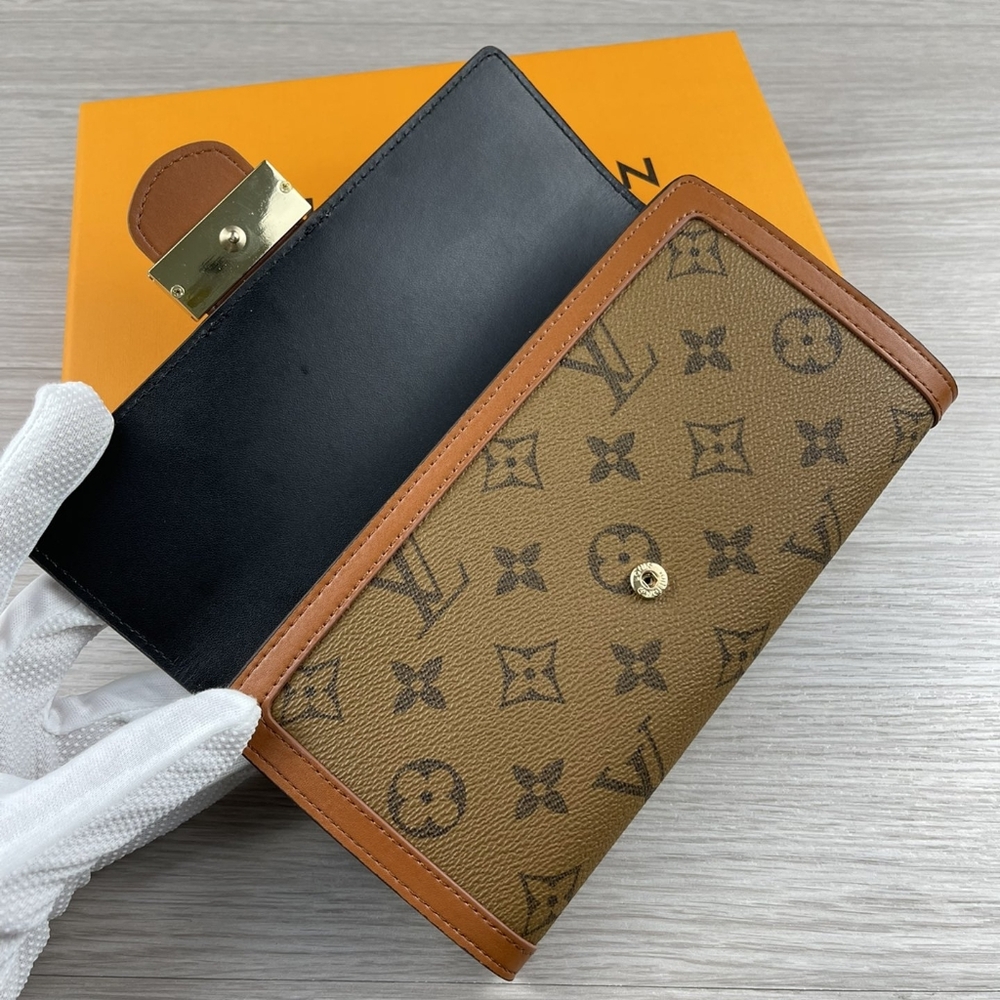 <AUTHENTIC>Louis Vuitton  wallet - Picture 2 of 7